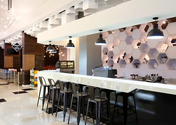 Hotel Berry Biz