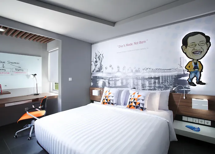 Berry Biz Hotel 3*