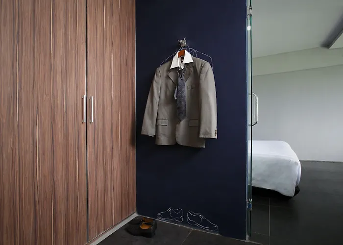 Berry Biz Hotel 3*