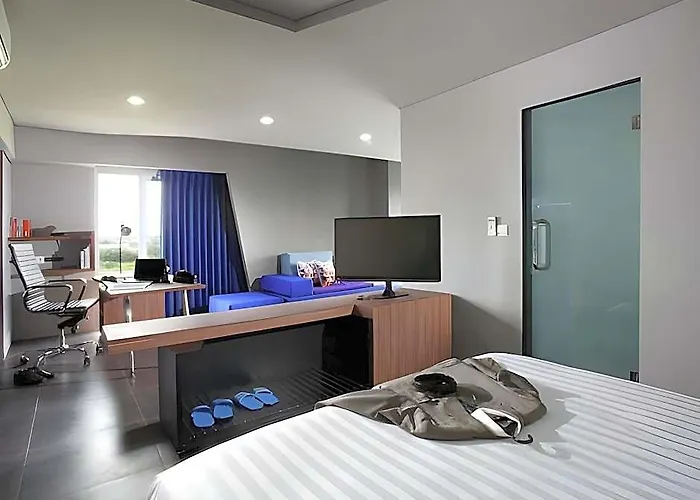 Berry Biz Hotel